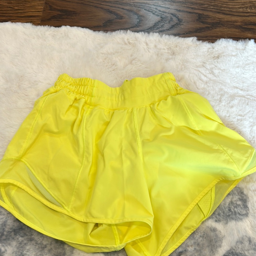 Lululemon hotty hot shorts
